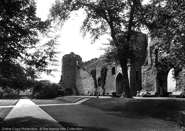 Photo of Newark On Trent, Castle 1923