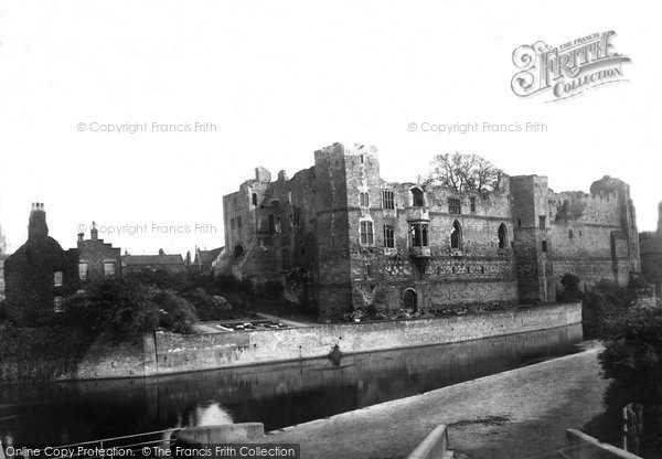 Photo of Newark On Trent, Castle And Parish Church 1900