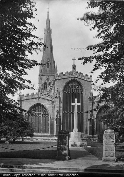 Photo of Newark On Trent, Church Of St Mary Magdalene And War Memorial 1923