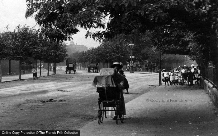 Photo of Newark On Trent, Pram, London Road 1909