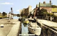 Town Lock c.1965, Newark-on-Trent