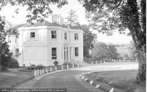 Photo of Newbridge, Hotel Embassy c.1955