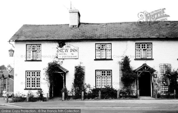 Photo of Newbridge On Wye, The New Inn c.1960