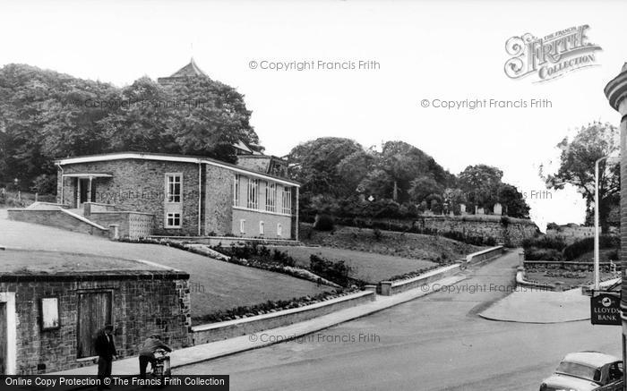 Photo of Newburn, Church Walk And Library c.1955
