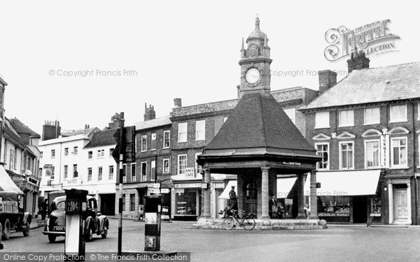 Photo of Newbury, Clock Tower c1955