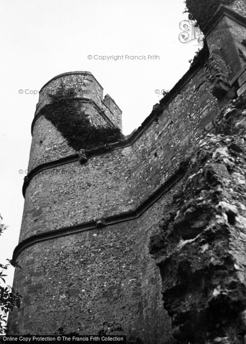 Photo of Newbury, Donnington Castle c.1950