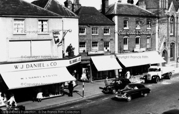 Photo of Newbury, Market Place c.1960