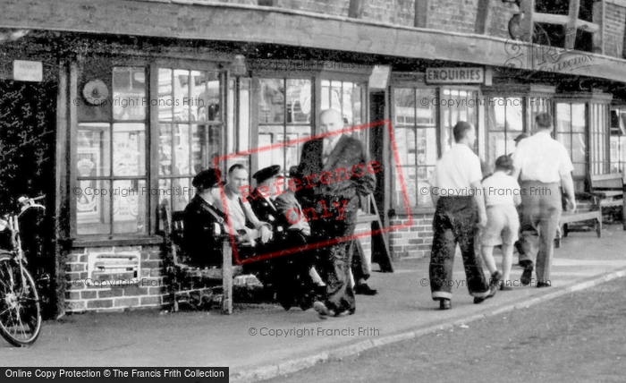 Photo of Newbury, The Bus Station c.1960