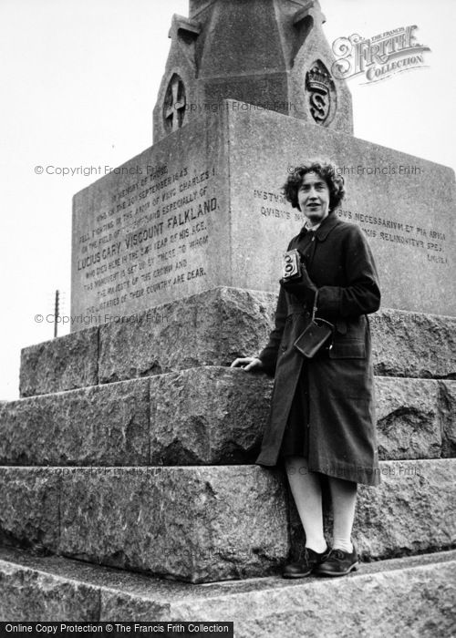 Photo of Newbury, The Falkland Memorial 1950