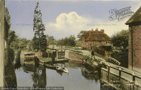 Photo of Newbury, the Lock c1955