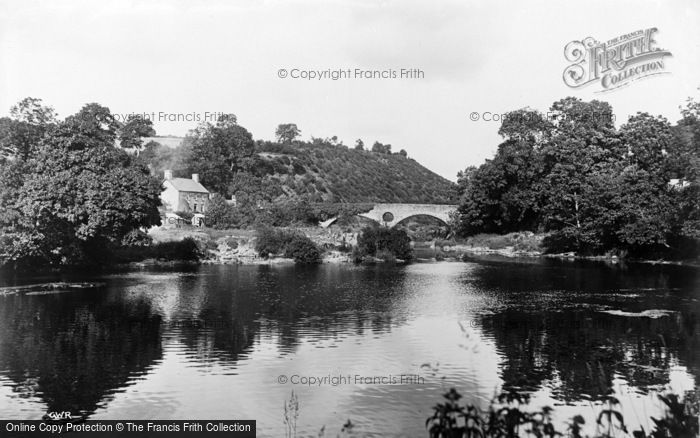 Photo of Newcastle Emlyn, Cenarth Bridge c.1932