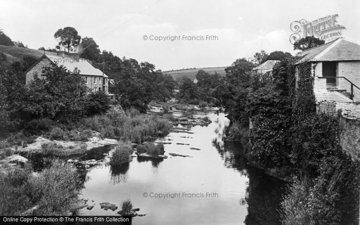 Photo of Newcastle Emlyn, River Teifi c.1932