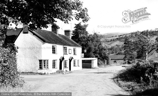 Photo of Newcastle, The Crown Inn c.1960