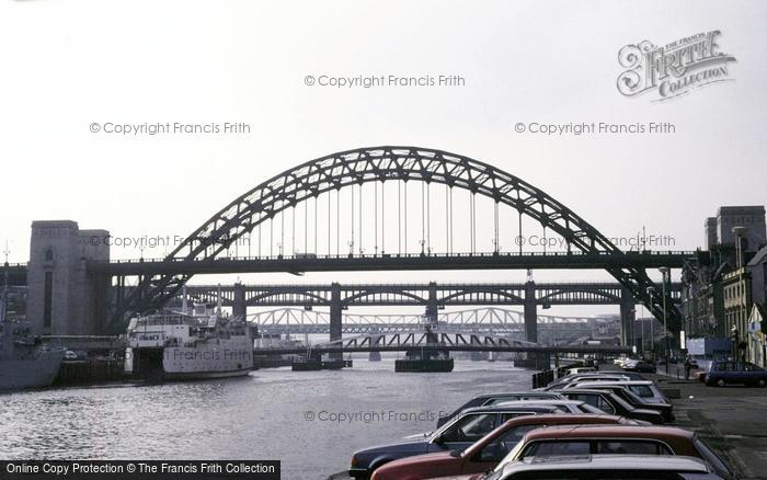 Photo of Newcastle Upon Tyne, Tyne Bridge 1986