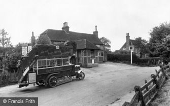 Newdigate, a Bus by the Six Bells 1924