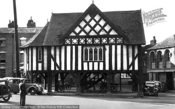 Photo of Newent, The Market House c.1950