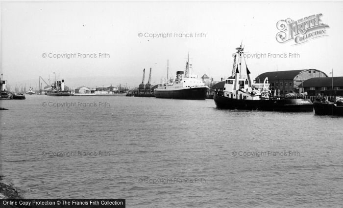 Photo of Newhaven, Harbour Traffic c.1960
