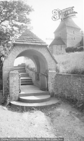 Photo of Newhaven, St Michael's Church c.1960