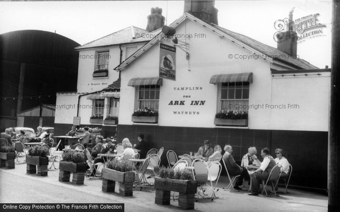 Photo of Newhaven, The Ark Inn c.1960
