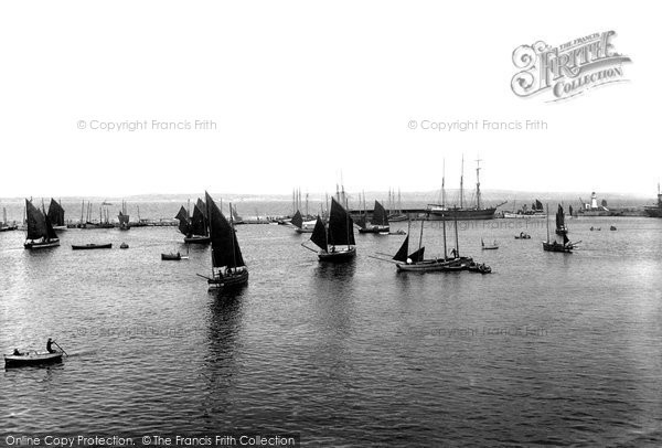Photo of Newlyn, Harbour 1913