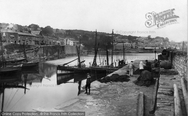 Photo of Newlyn, Old Harbour 1920