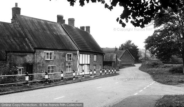 Photo of Newnham, Badby Road c.1955