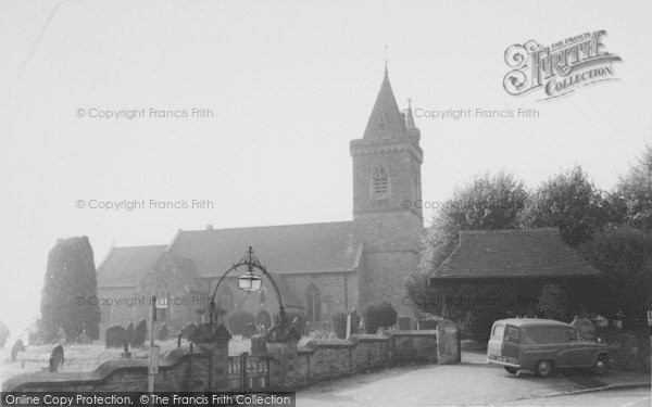 Photo of Newnham, St Peter's Church c.1965