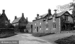The Cottage c.1955, Newnham