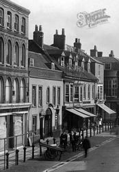 1913, Newport