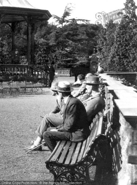 Photo of Newport, Belle Vue Park c.1932