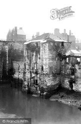 Castle 1932, Newport