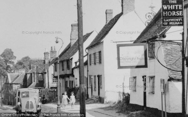 Photo of Newport, Children Walking Up Belmont Hill c.1960