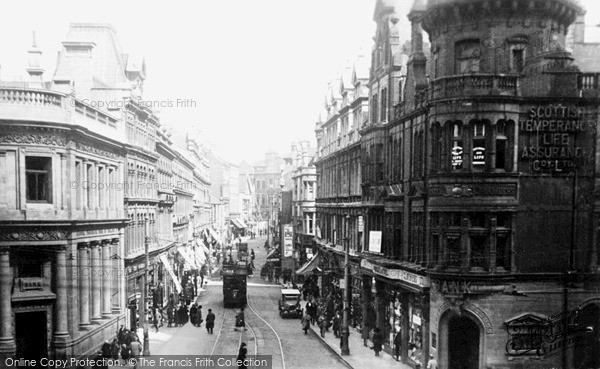 Photo of Newport, High Street c.1935
