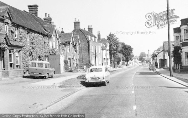 Photo of Newport, High Street c.1960