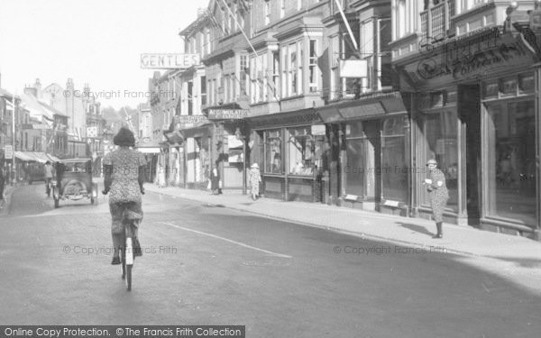Photo of Newport, Lower High Street 1935