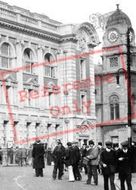 Men In The High Street 1903, Newport
