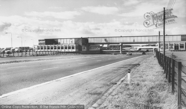 Photo of Newport Pagnell, Fortes Restaurant On M1 c.1965