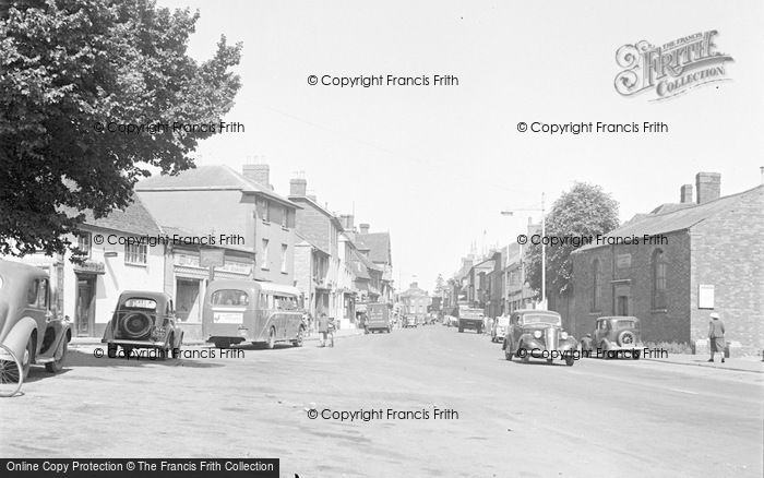 Photo of Newport Pagnell, High Street 1950