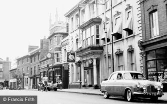 Newport Pagnell, Swan Hotel 1956