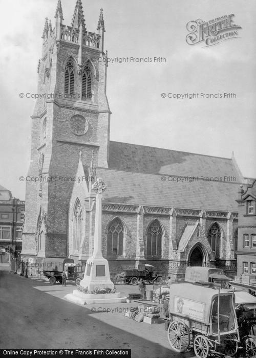 Photo of Newport, St Thomas Church And War Memorial 1923