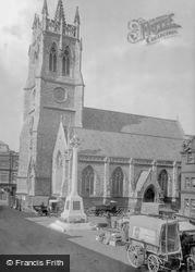 St Thomas Church And War Memorial 1923, Newport