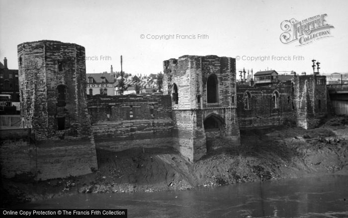 Photo of Newport, The Castle c.1950