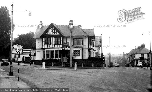 Photo of Newport, The Handpost Inn c.1955