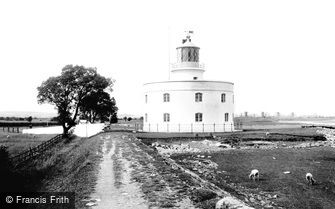 Newport, West Usk Lighthouse 1910