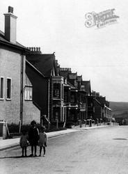 Children On Edgcumbe Avenue 1918, Newquay
