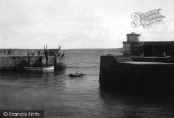 Entrance To Harbour 1921, Newquay