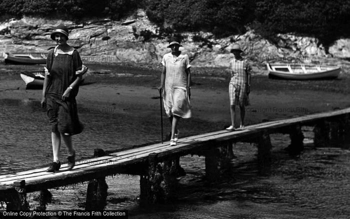 Photo of Newquay, Ladies On The Gannel Bridge 1925