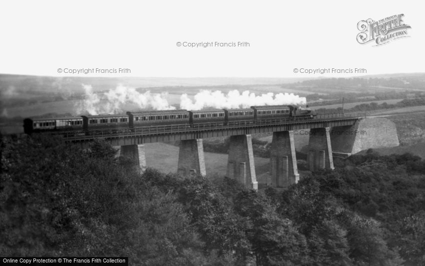Newquay, Steam Train on the Trenance Viaduct 1907