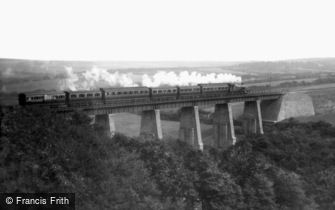 Newquay, Steam Train on the Trenance Viaduct 1907