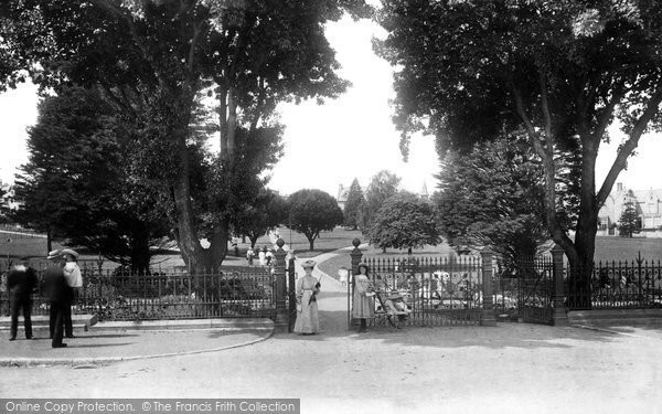 Photo of Newton Abbot, Courtenay Park 1906